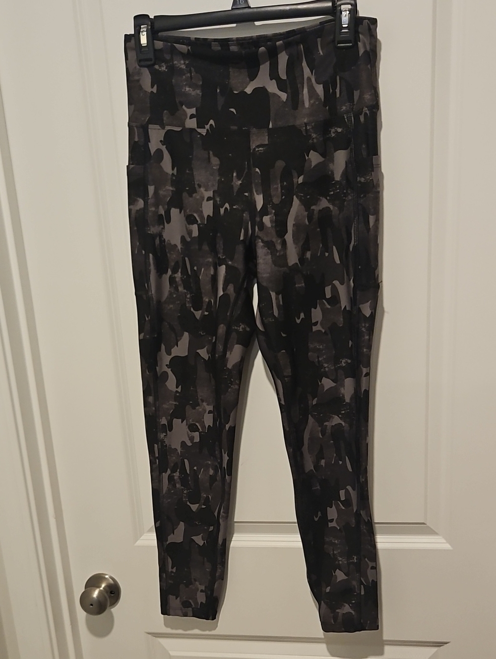 Marika Black & Gray Camo Leggings